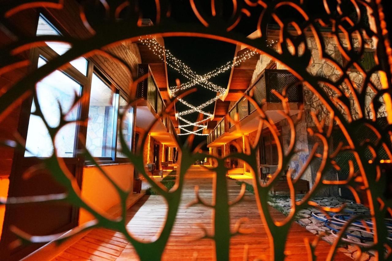 Tas Mahall Luxury Hotel Ağva Exteriör bild
