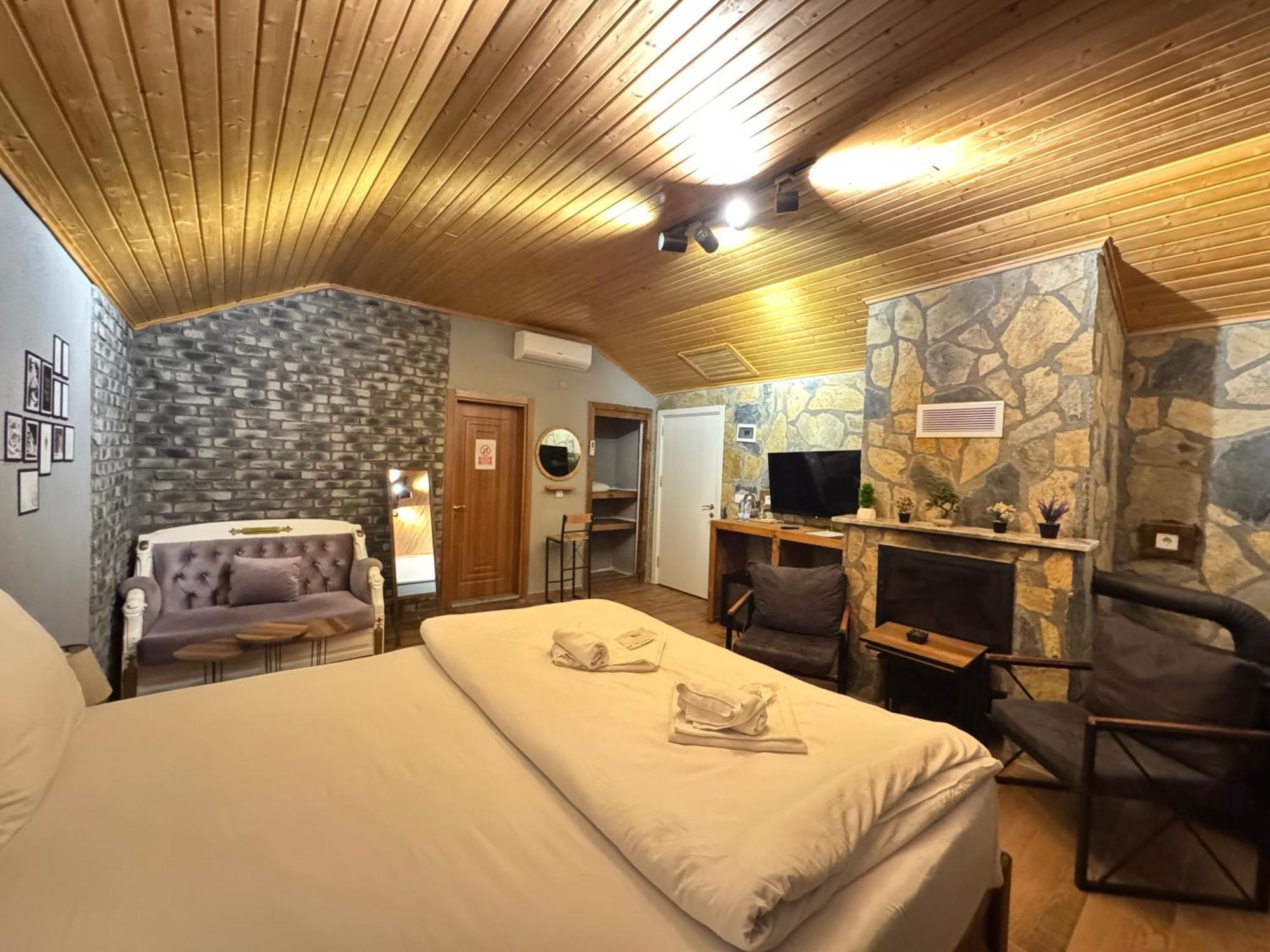 Tas Mahall Luxury Hotel Ağva Exteriör bild