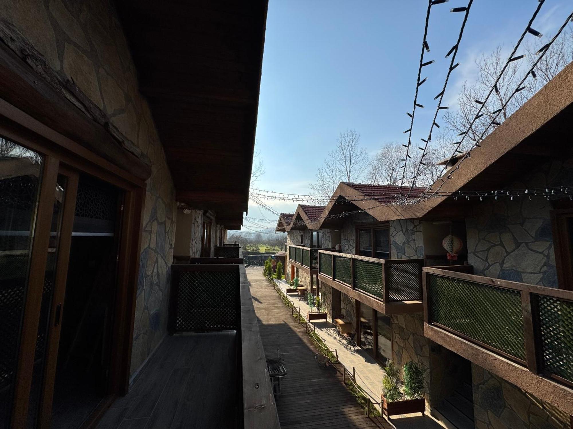 Tas Mahall Luxury Hotel Ağva Exteriör bild